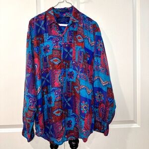 Fun patterned long sleeve button down shirt size MK